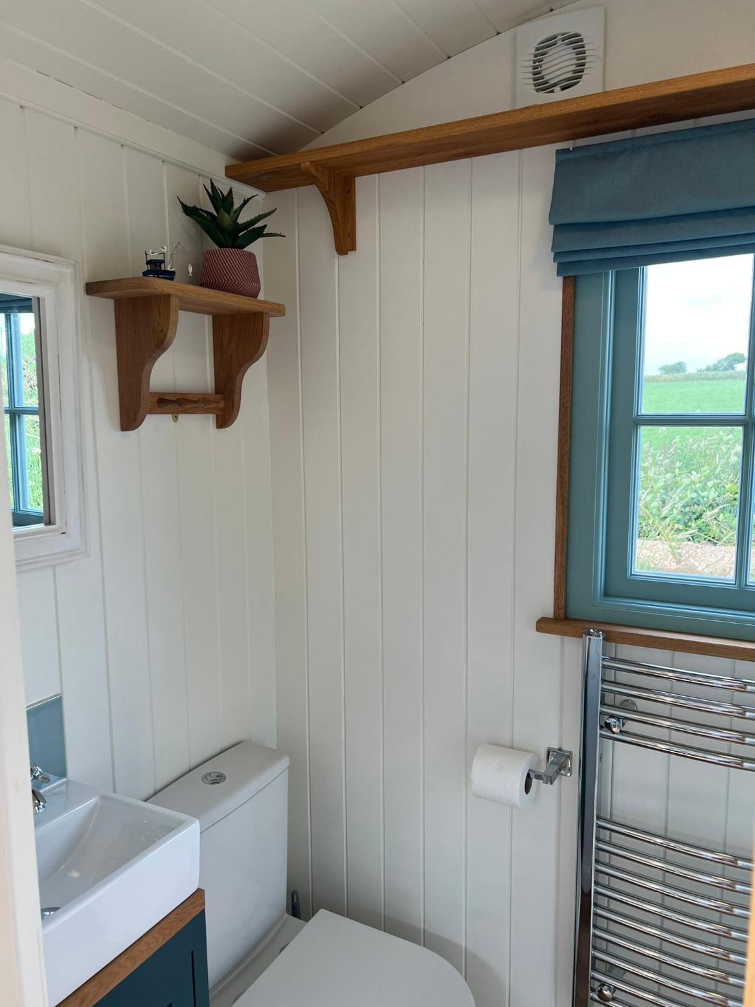 Toms Hut And Robins Rest Shepherd Huts Near Wadebridge Exterior foto